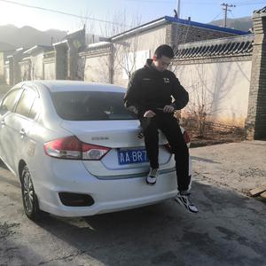 老婆把腿趴开给我看
